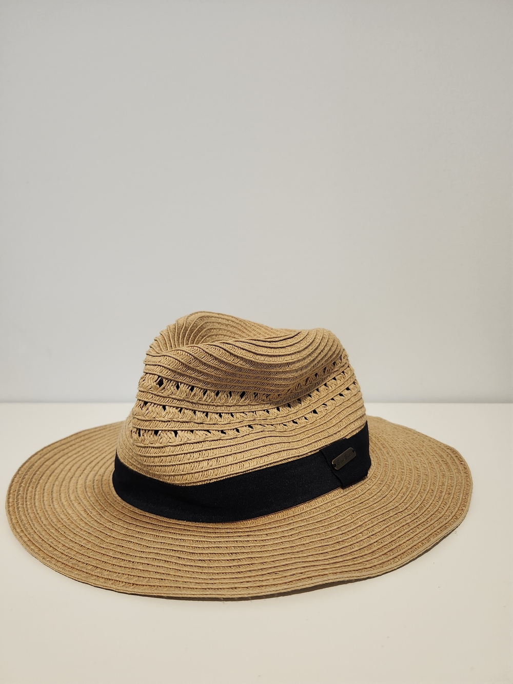 Eddie Bauer Tan Straw with Black Band Classic Strong Paper Polyester Weeve Large